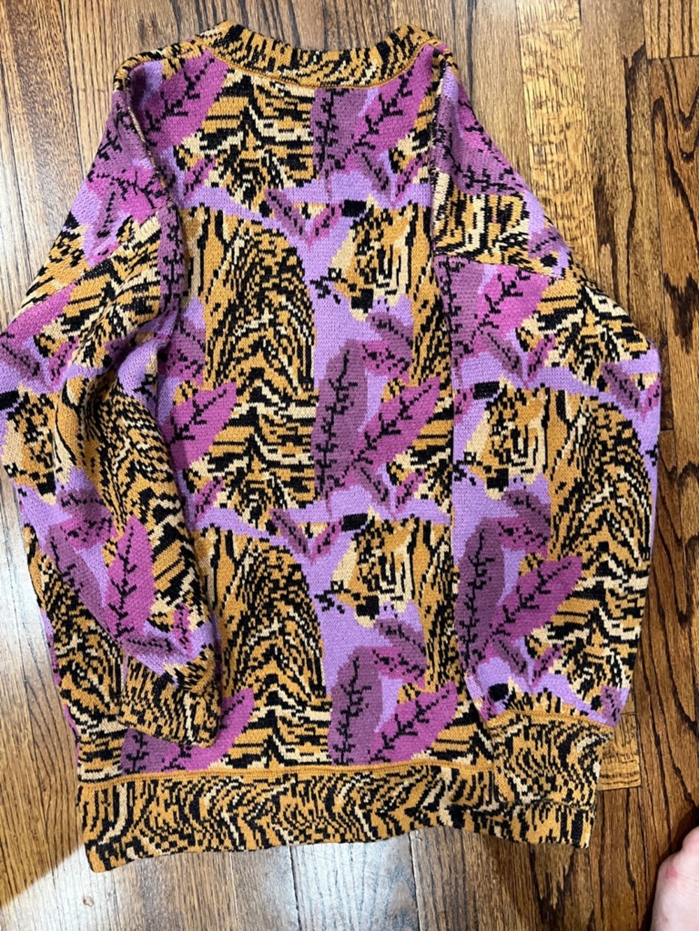 FARM Rio Purple Pink and Gold Animal Print Cardigan - Picture 6 of 6